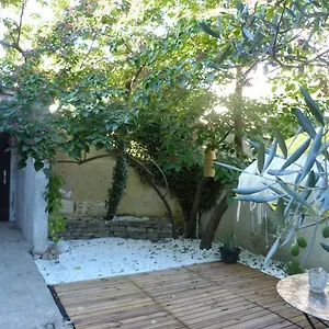 Maison d'hôtes La Summer House Avec Jardin, Arles